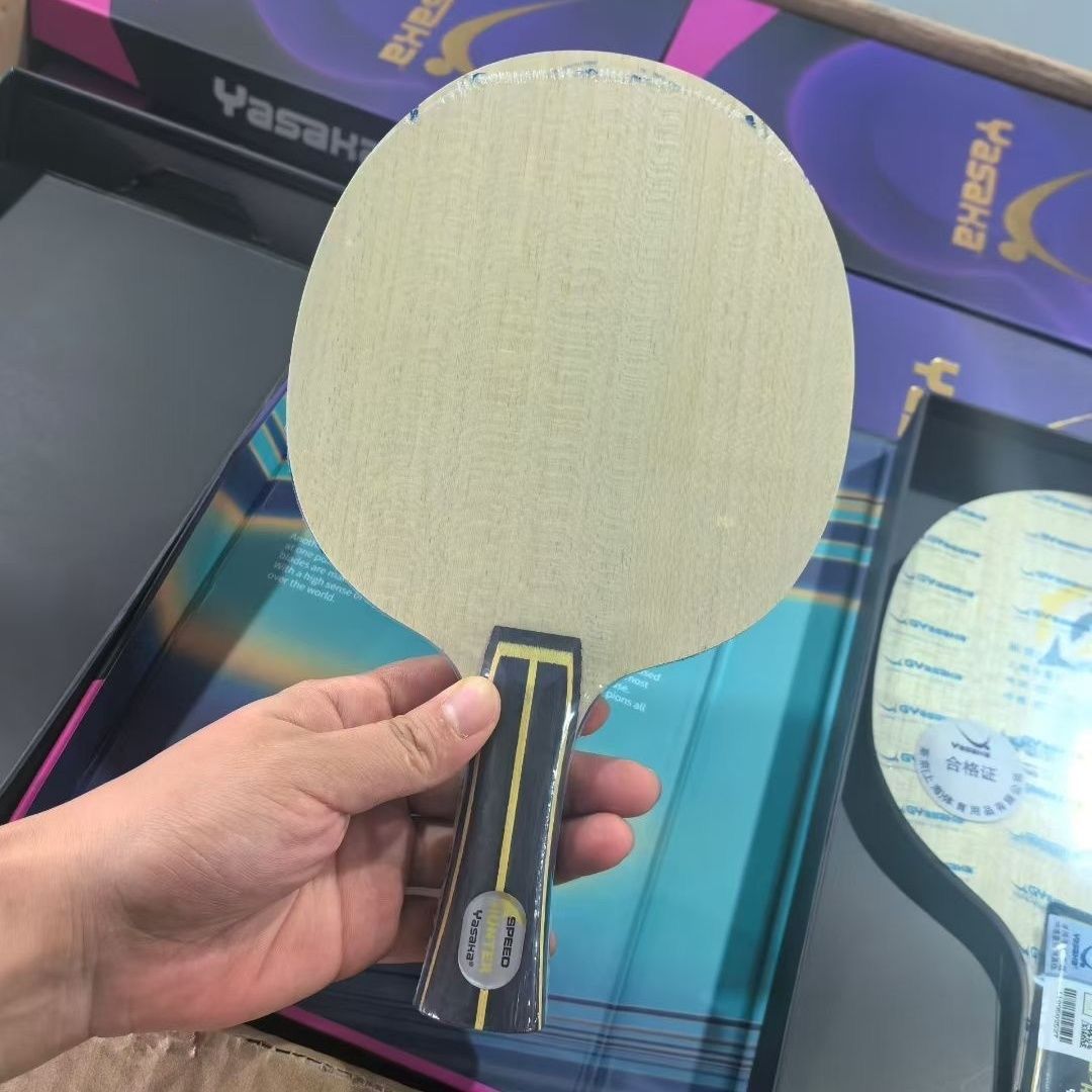 Hoja de tenis de mesa exclusiv - Stiga Carbon Blade reseña y precio